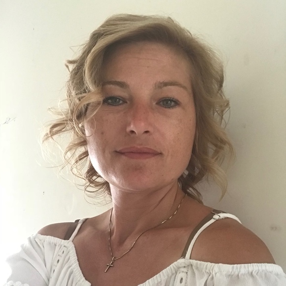 Meet your Posher, Roxanne - Picture 1 of 1